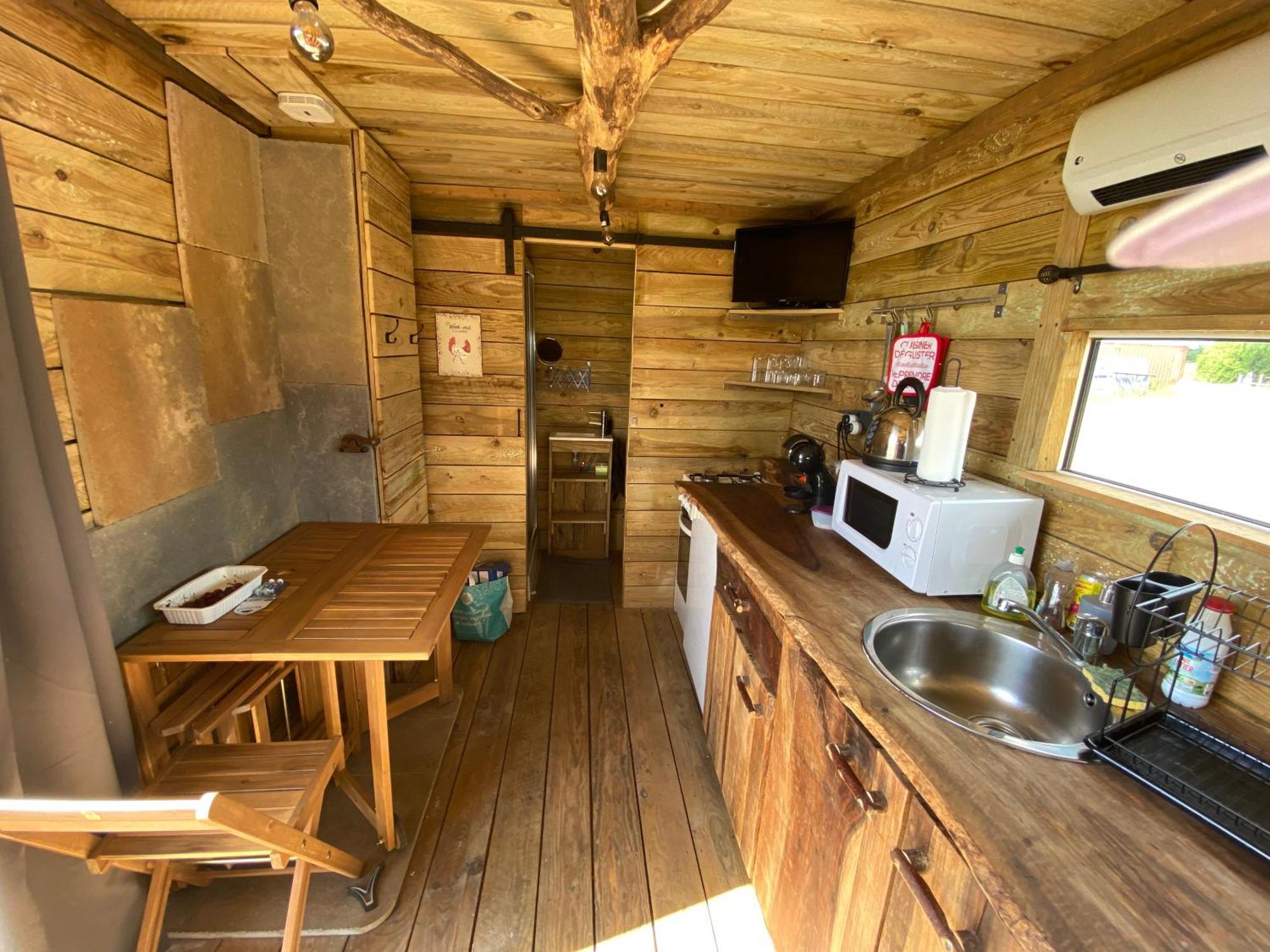 Гостевой дом Tiny House Digny Экстерьер фото