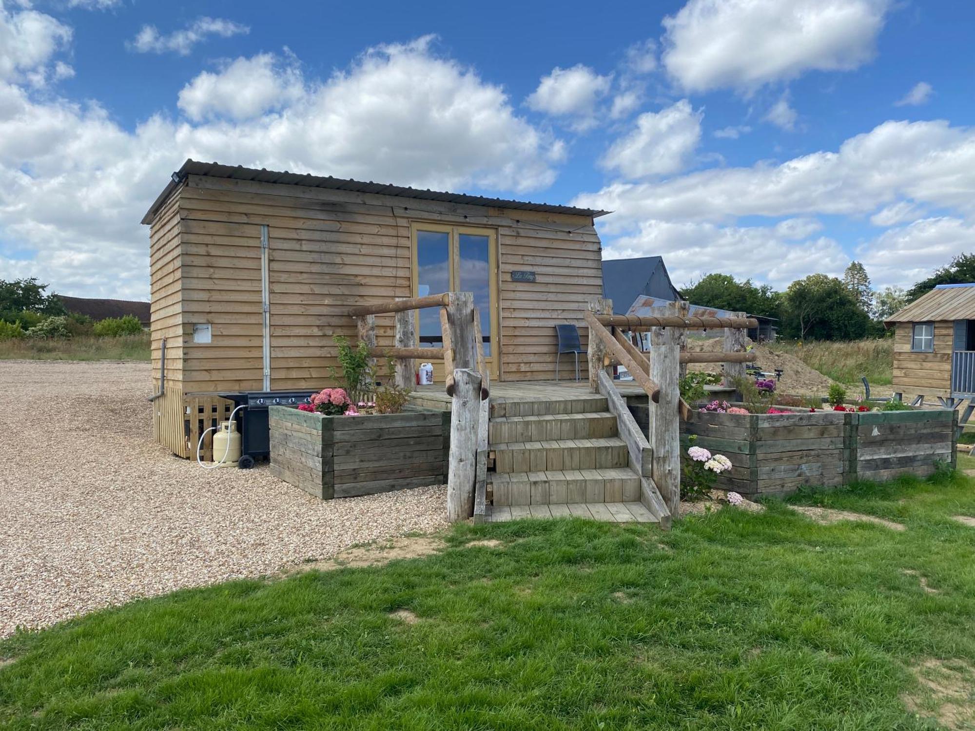 Гостевой дом Tiny House Digny Экстерьер фото
